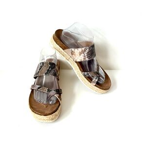 MADDEN GIRL Case Snakeskin Print Platform Espadrille Sandals—SZ. 9